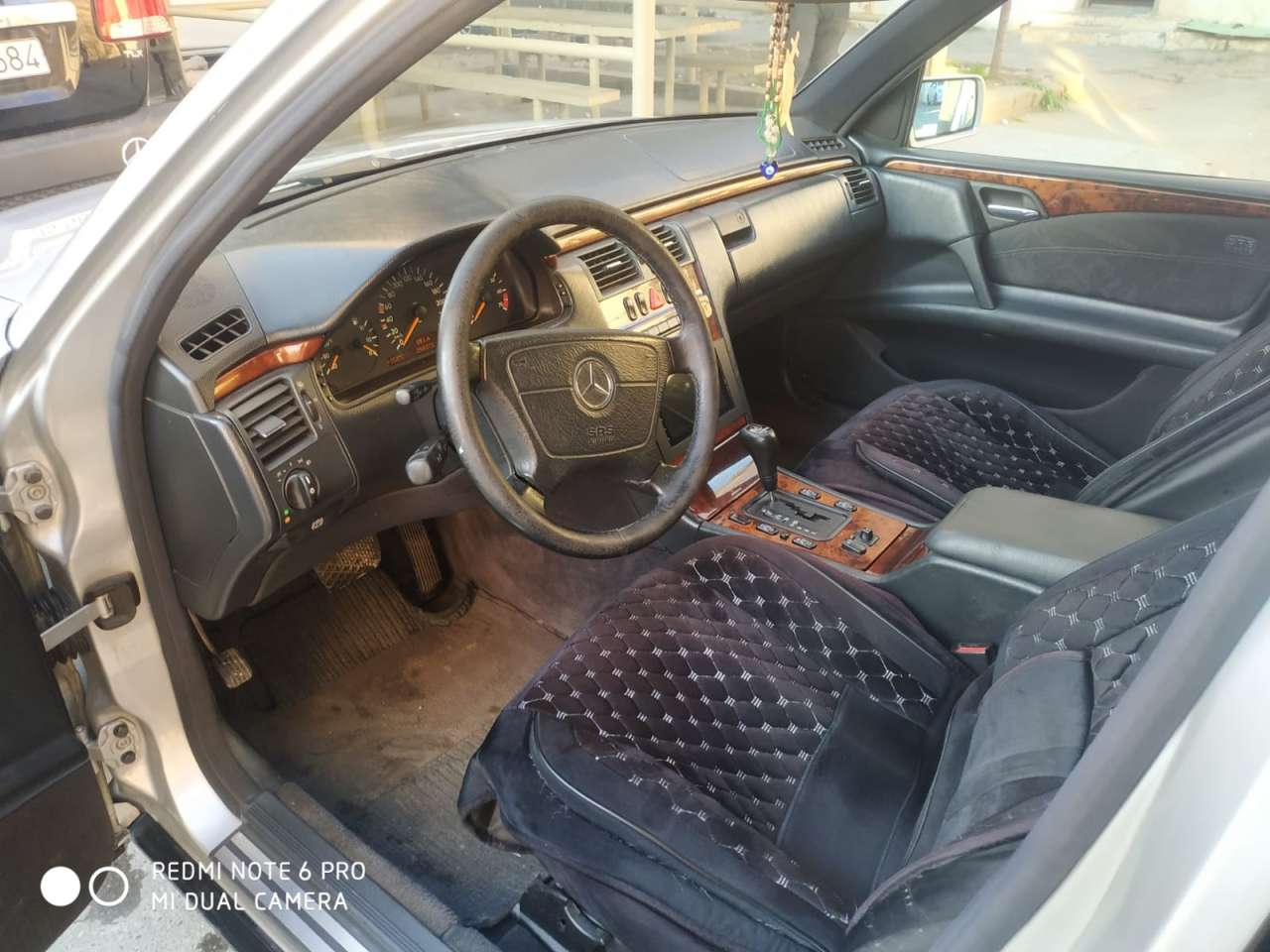 Mercedes E 240, 1998 il, 2.4 L, 260 000 km