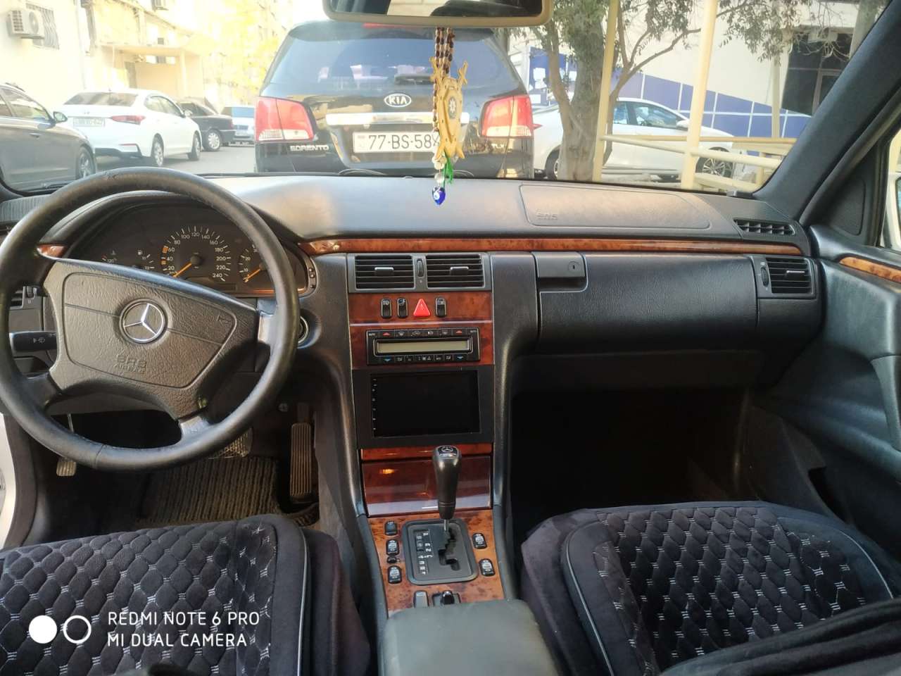 Mercedes E 240, 1998 il, 2.4 L, 260 000 km