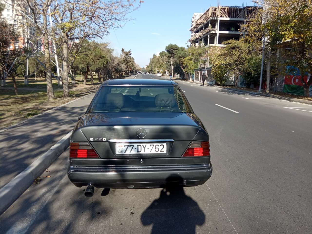 Mercedes E 200, 1995 il, 2.0 L, 235 000 km