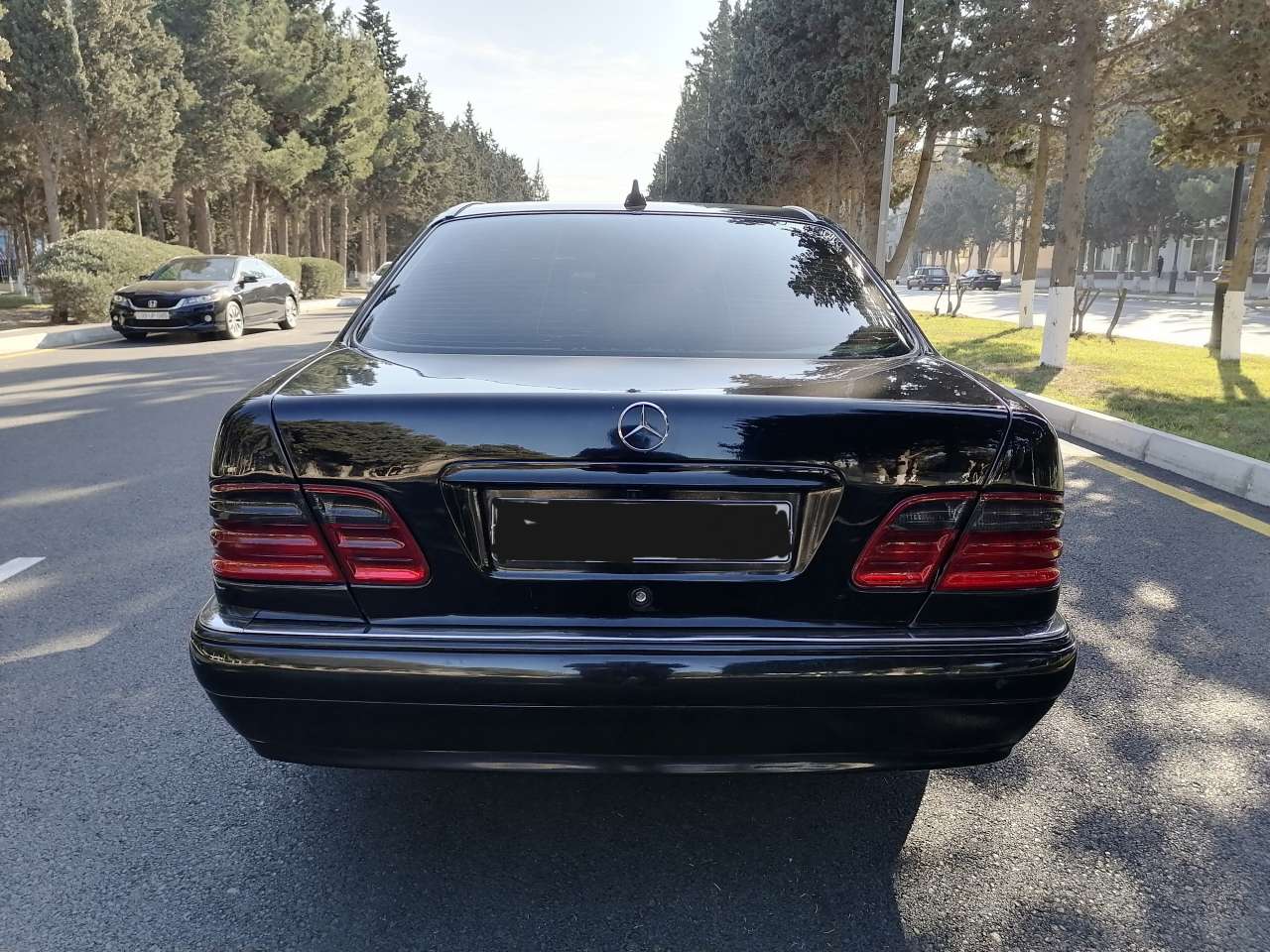 Mercedes E 220, 1998 il, 2.2 L, 500 000 km