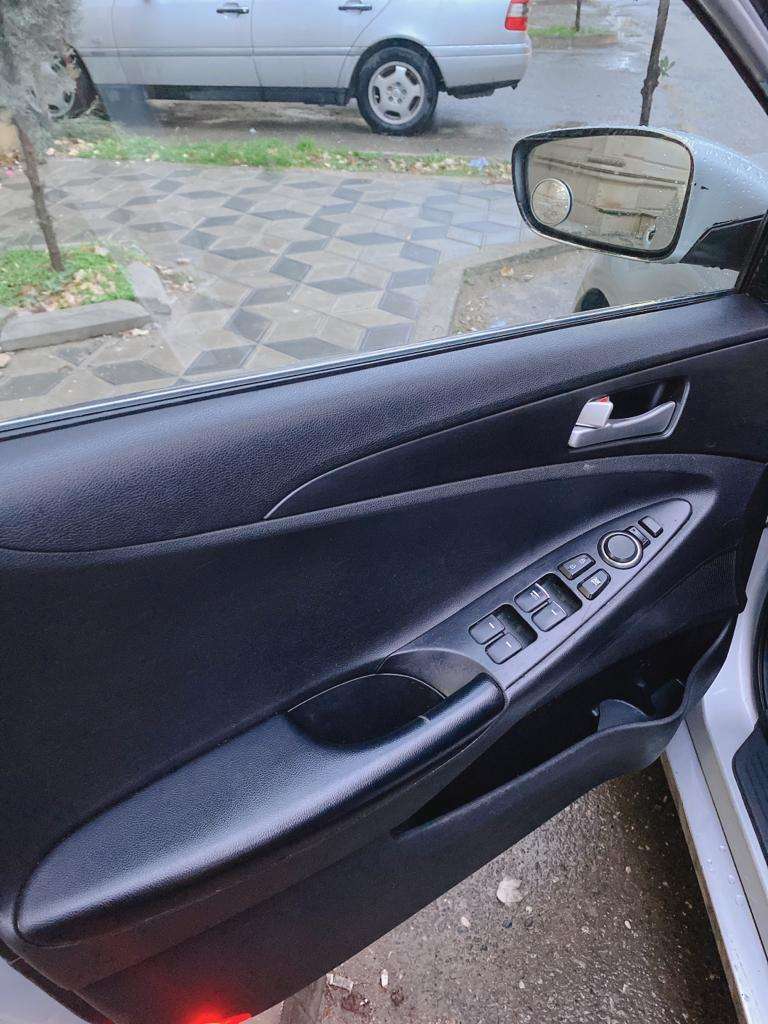 Hyundai Sonata, 2012 il, 2.0 L, 126 000 km
