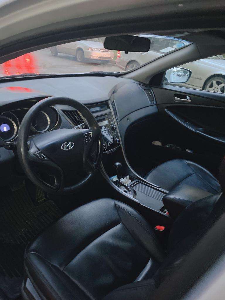 Hyundai Sonata, 2012 il, 2.0 L, 126 000 km
