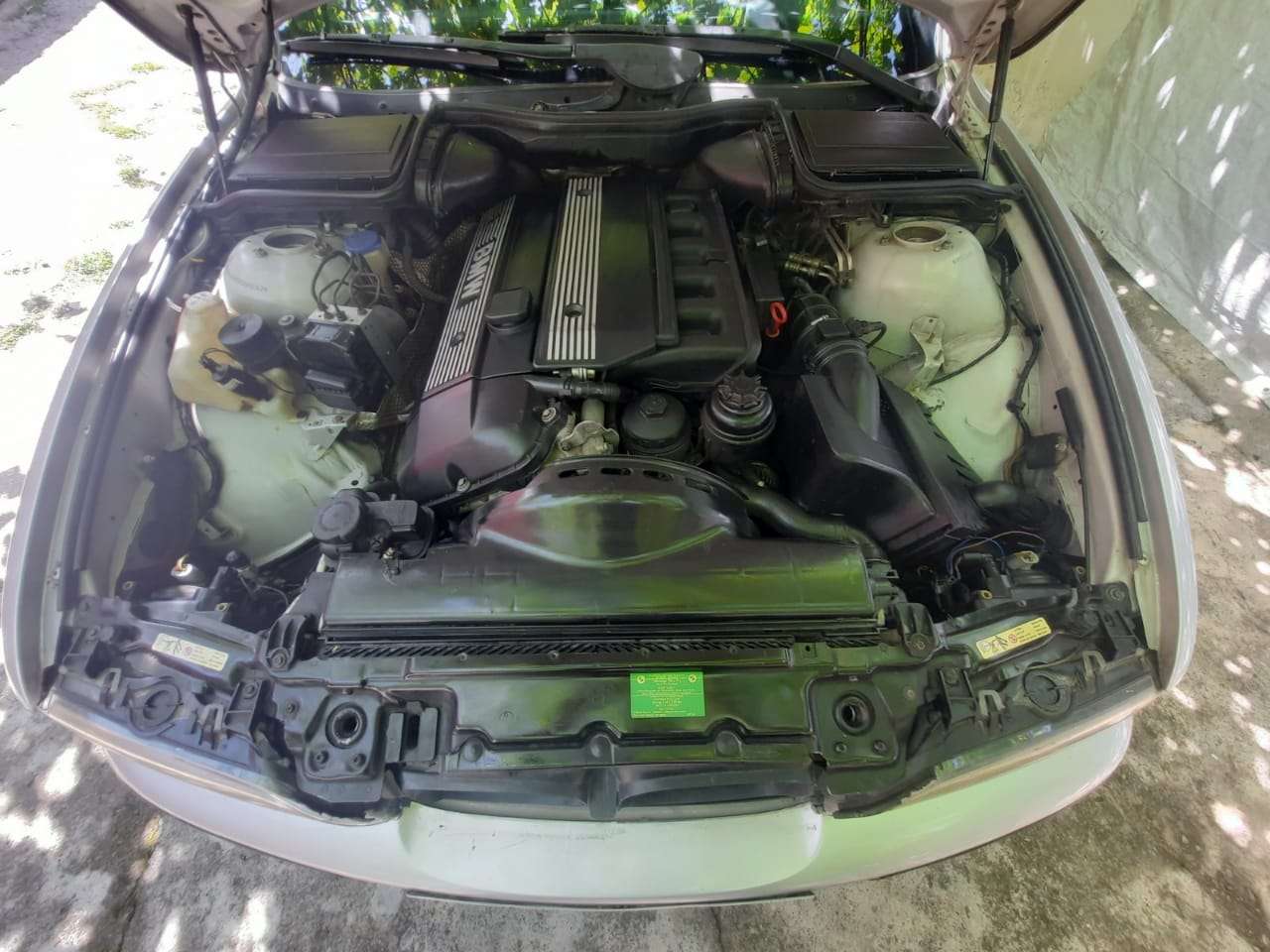 BMW 528, 2000 il, 0.25 L, 167 000 km