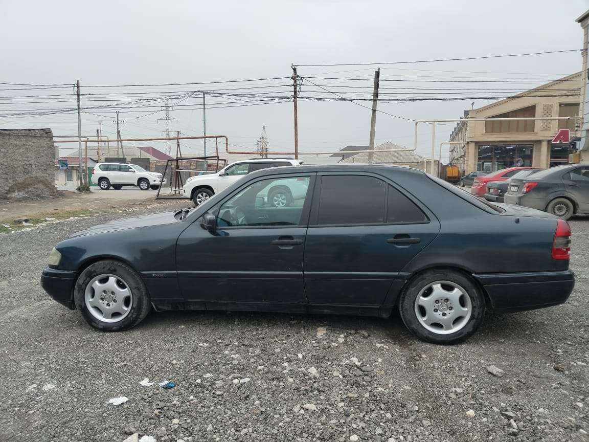 Mercedes C 180, 1995 il, 1.8 L, 430 000 km