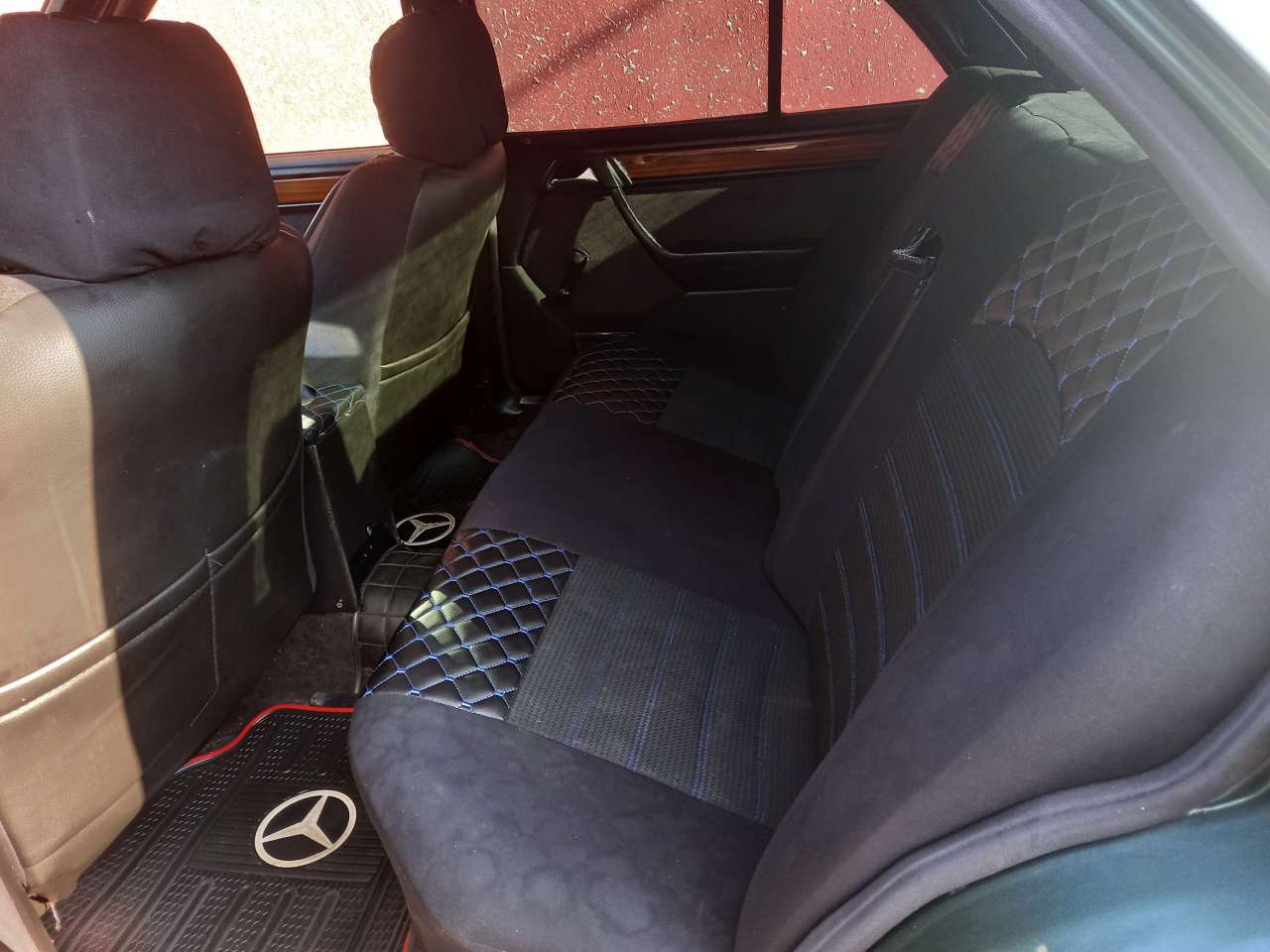 Mercedes E 220, 1993 il, 2.2 L, 480 000 km