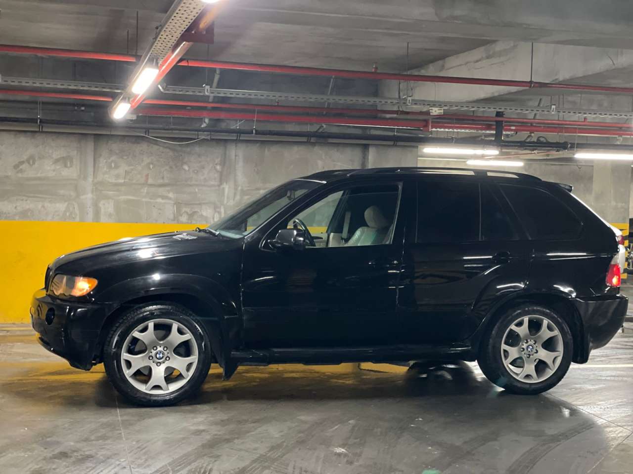 BMW X5, 2001 il, 4.4 L, 296 000 km