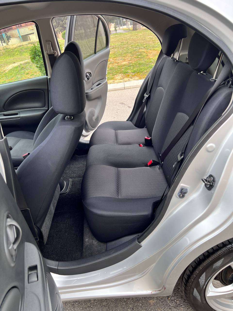 Nissan March, 2012 il, 1.2 L, 240 000 km