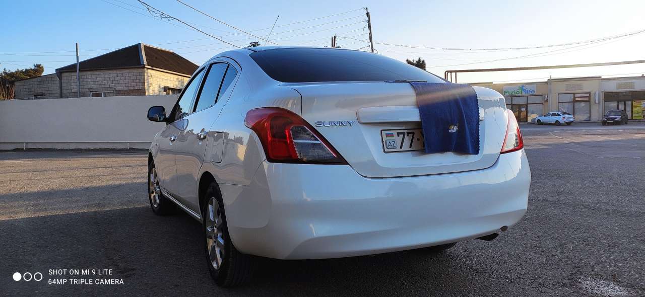 Nissan Sunny, 2014 il, 1.5 L, 125 000 km