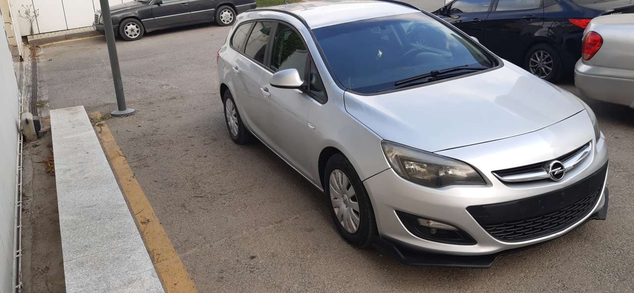 Opel Astra, 2015 il, 1.4 L, 140 300 km