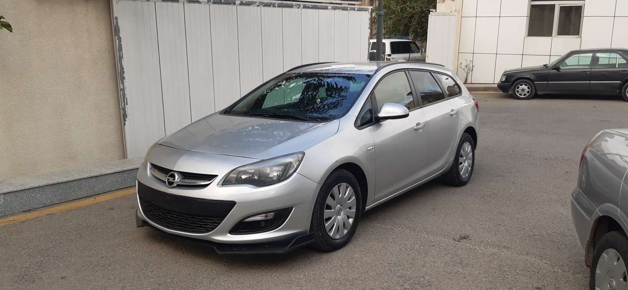 Opel Astra, 2015 il, 1.4 L, 140 300 km
