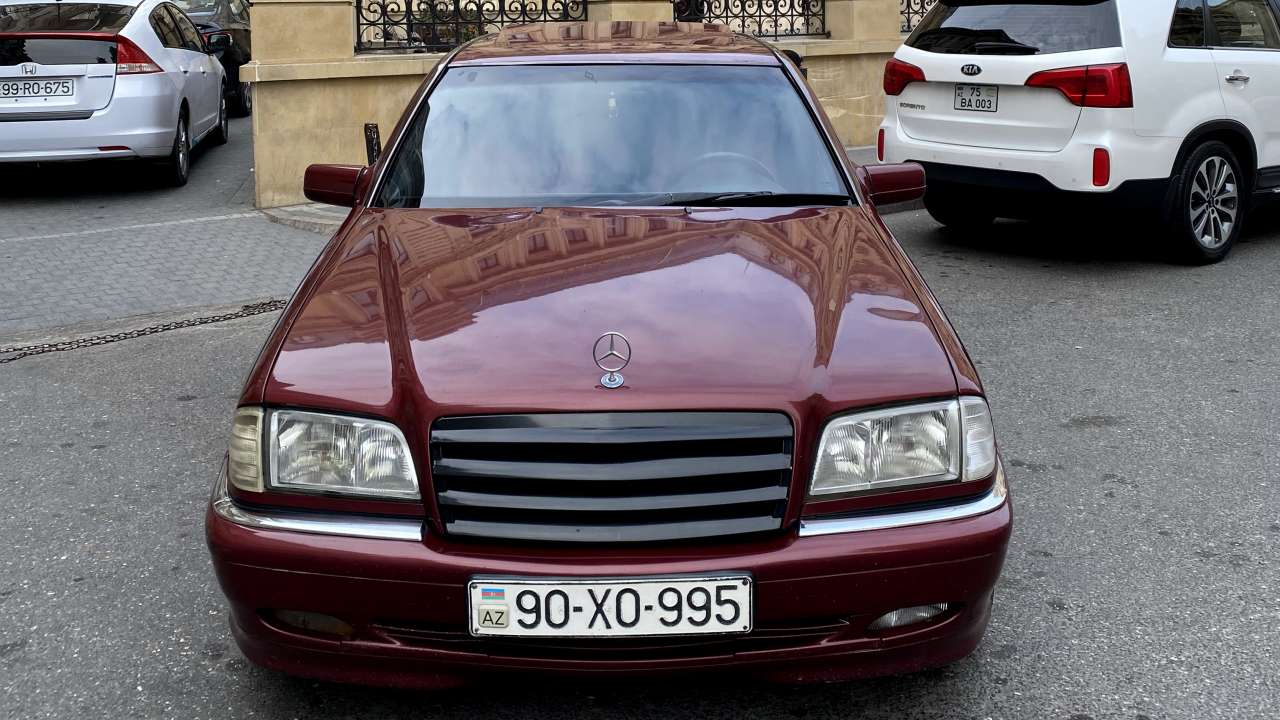 Mercedes C 240, 1999 il, 2.4 L, 406 000 km