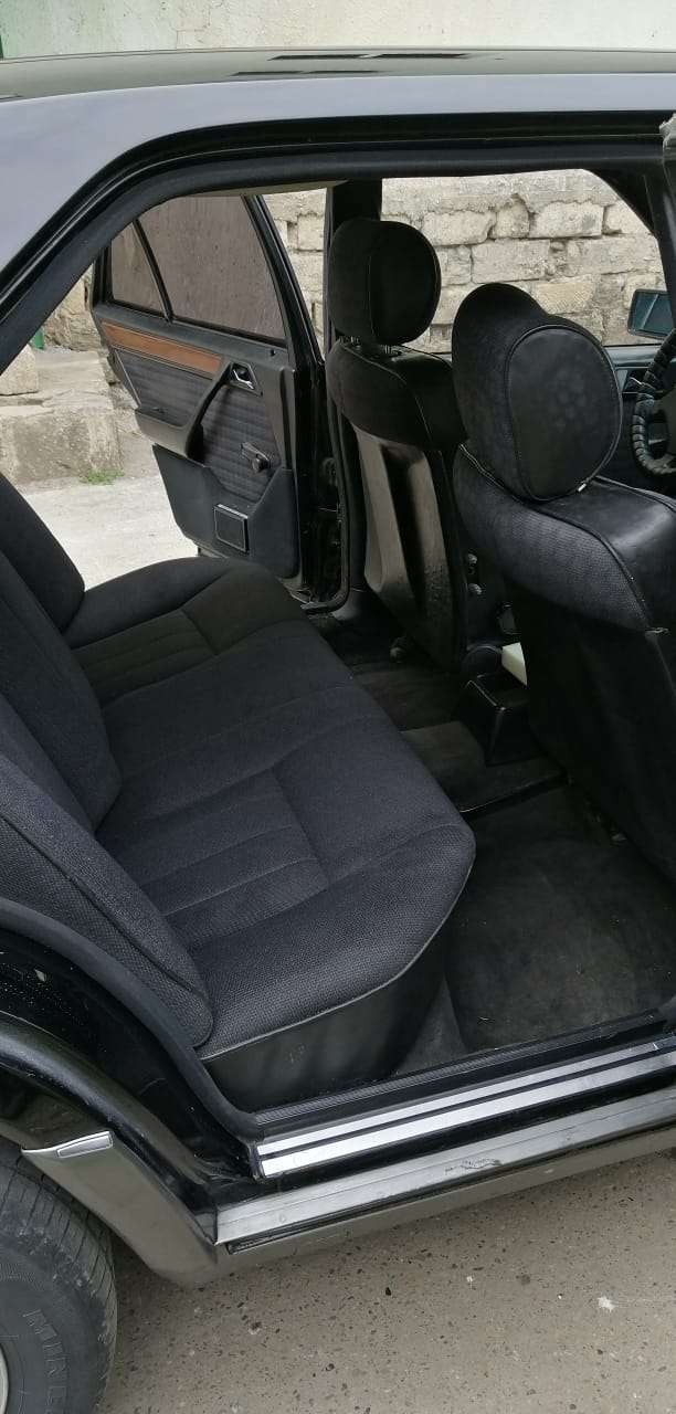 Mercedes E 260, 1990 il, 2.6 L, 600 000 km