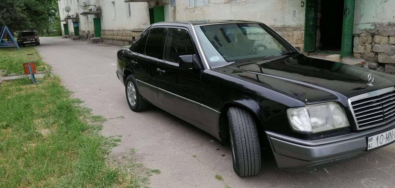 Mercedes E 260, 1990 il, 2.6 L, 600 000 km