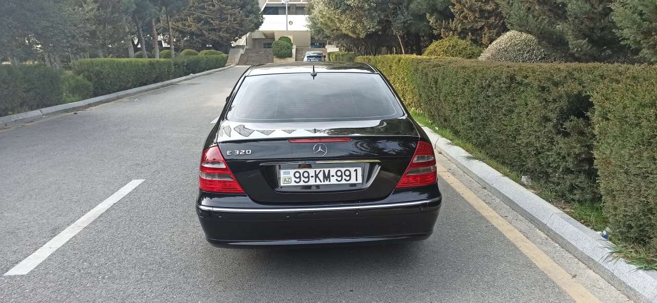 Mercedes E 320, 2004 il, 3.2 L, 251 283 km