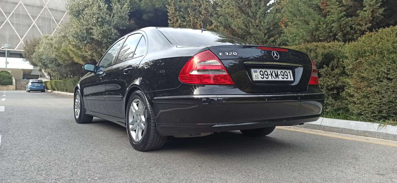 Mercedes E 320, 2004 il, 3.2 L, 251 283 km