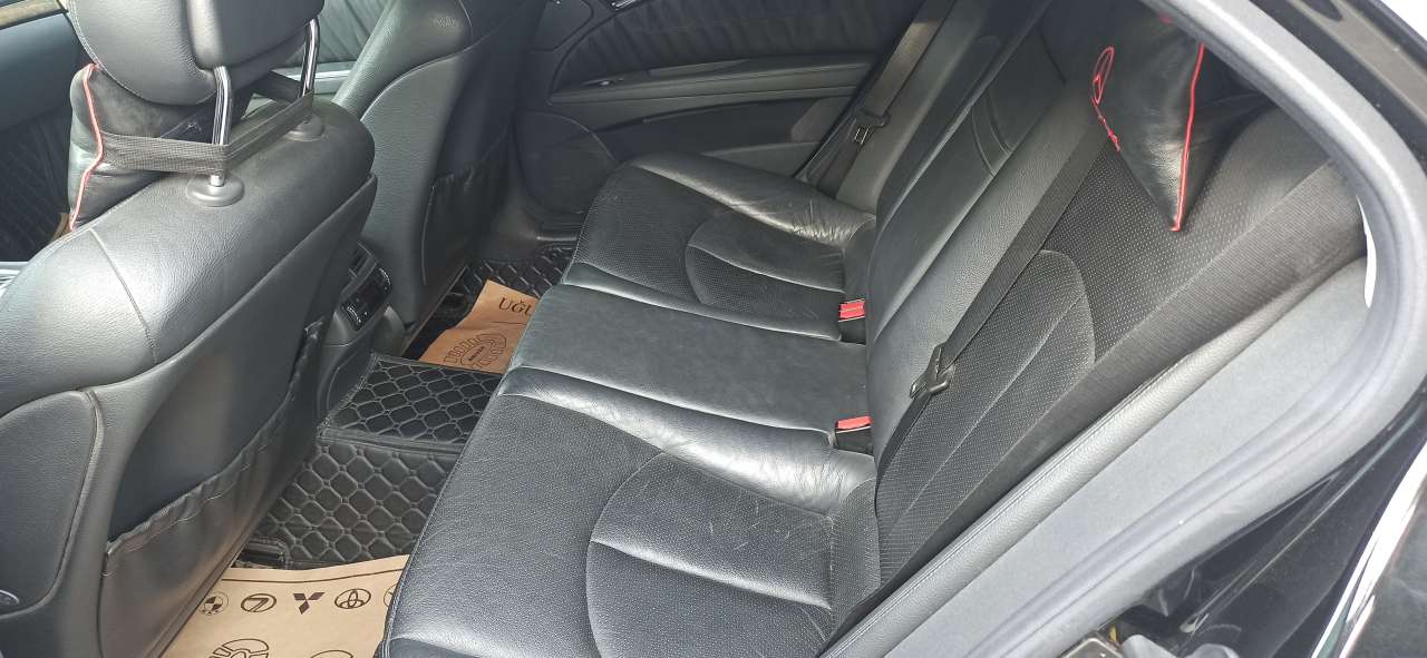 Mercedes E 320, 2004 il, 3.2 L, 251 283 km