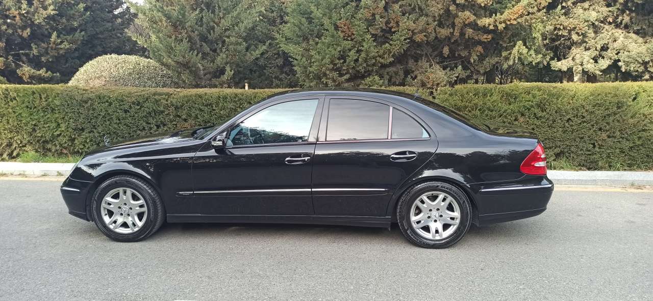 Mercedes E 320, 2004 il, 3.2 L, 251 283 km