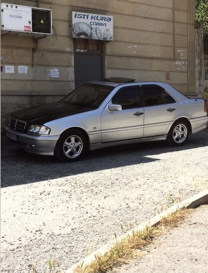 Mercedes C 180, 1995 il, 1.8 L, 294 400 km