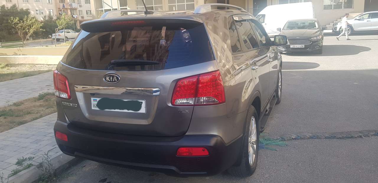 Kia Sorento, 2012 il, 2.0 L, 203 000 km