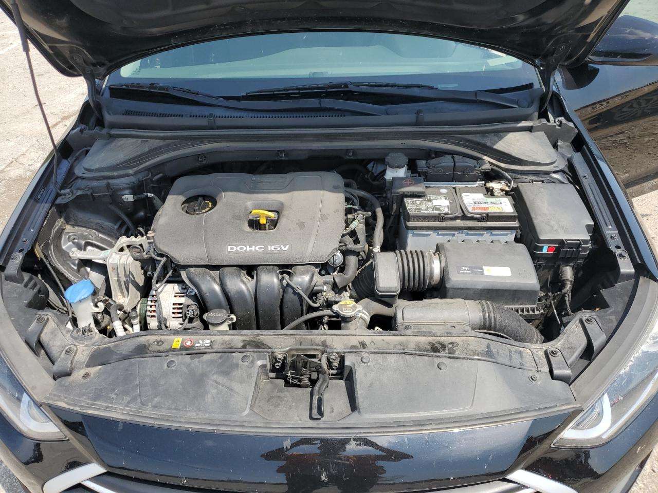 Hyundai Elantra, 2017 il, 2.0 L, 102 160 km