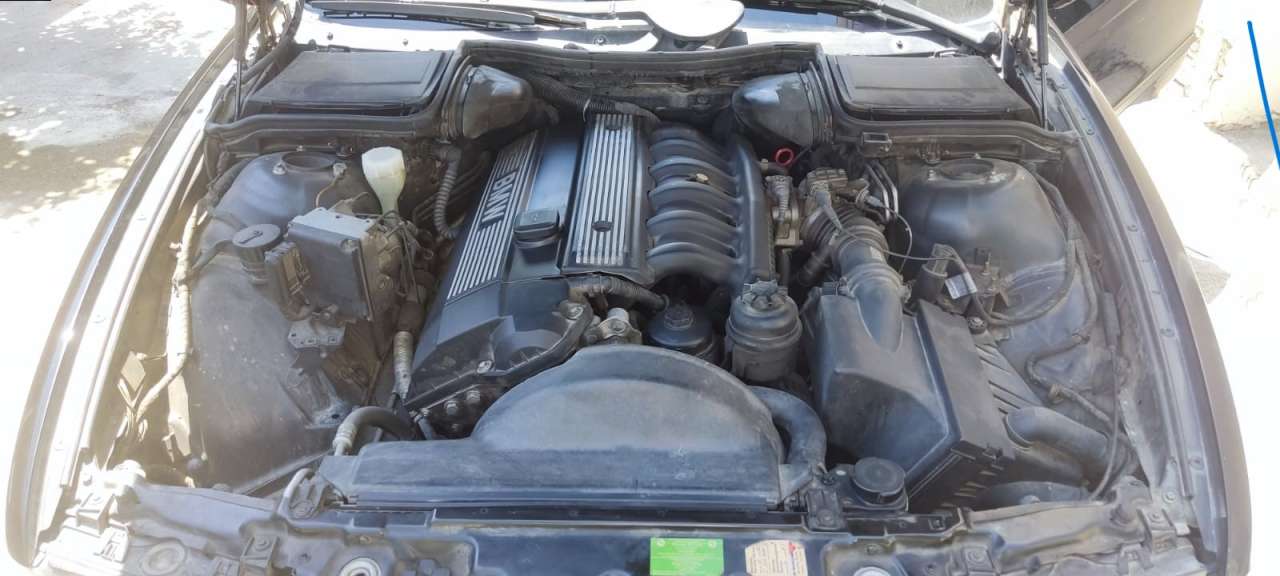 BMW 520, 1997 il, 2.0 L, 516 000 km