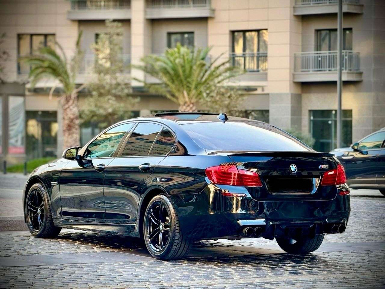 BMW 528, 2015 il, 2.0 L, 172 000 km