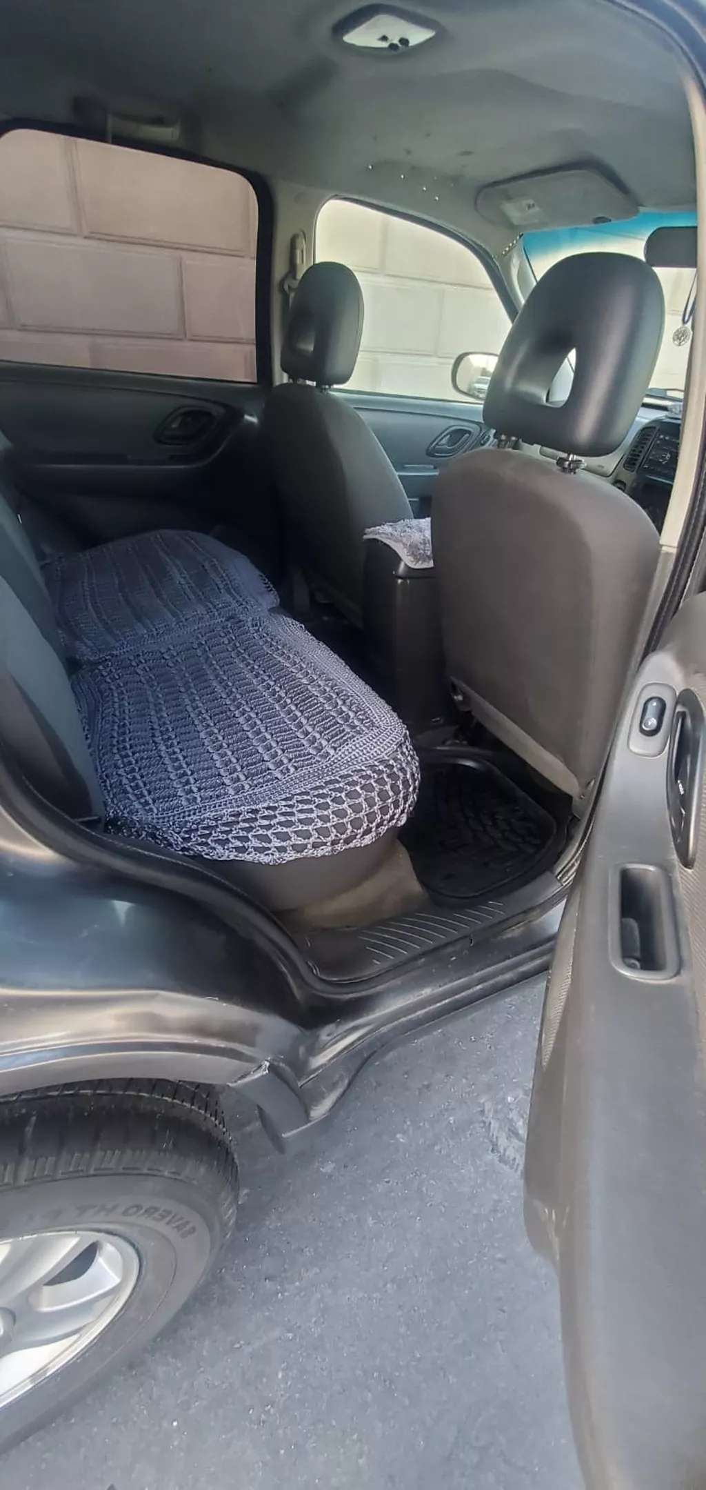 Ford Escape, 2005 il, 2.3 L, 298 000 km