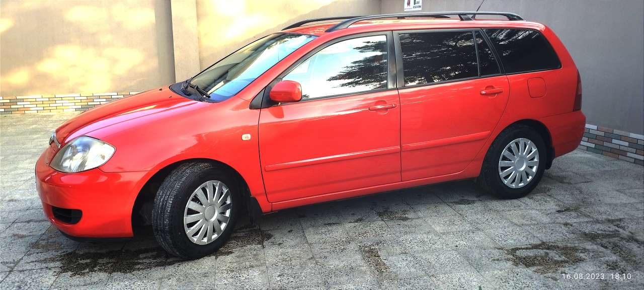 Toyota Corolla, 2006 il, 1.4 L, 183 000 km