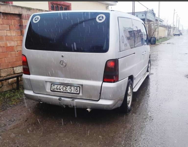 Mercedes Vito, 2003 il, 2.2 L, 300 km