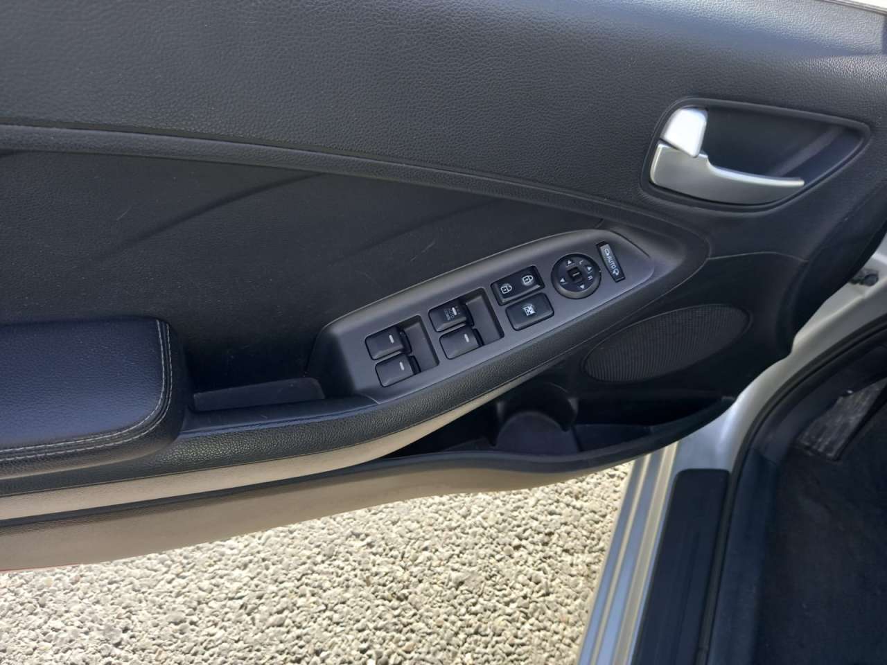 Kia K3, 2015 il, 1.6 L, 146 000 km