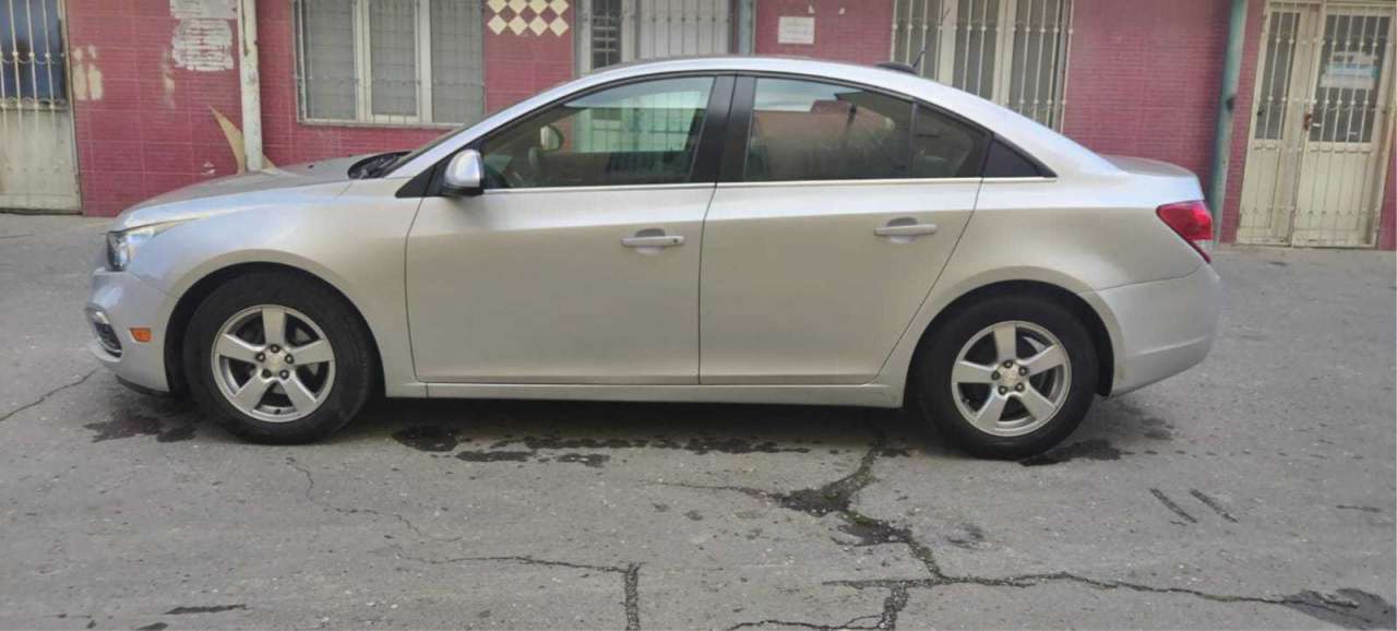 Chevrolet Cruze, 2015 il, 1.4 L, 127 000 km