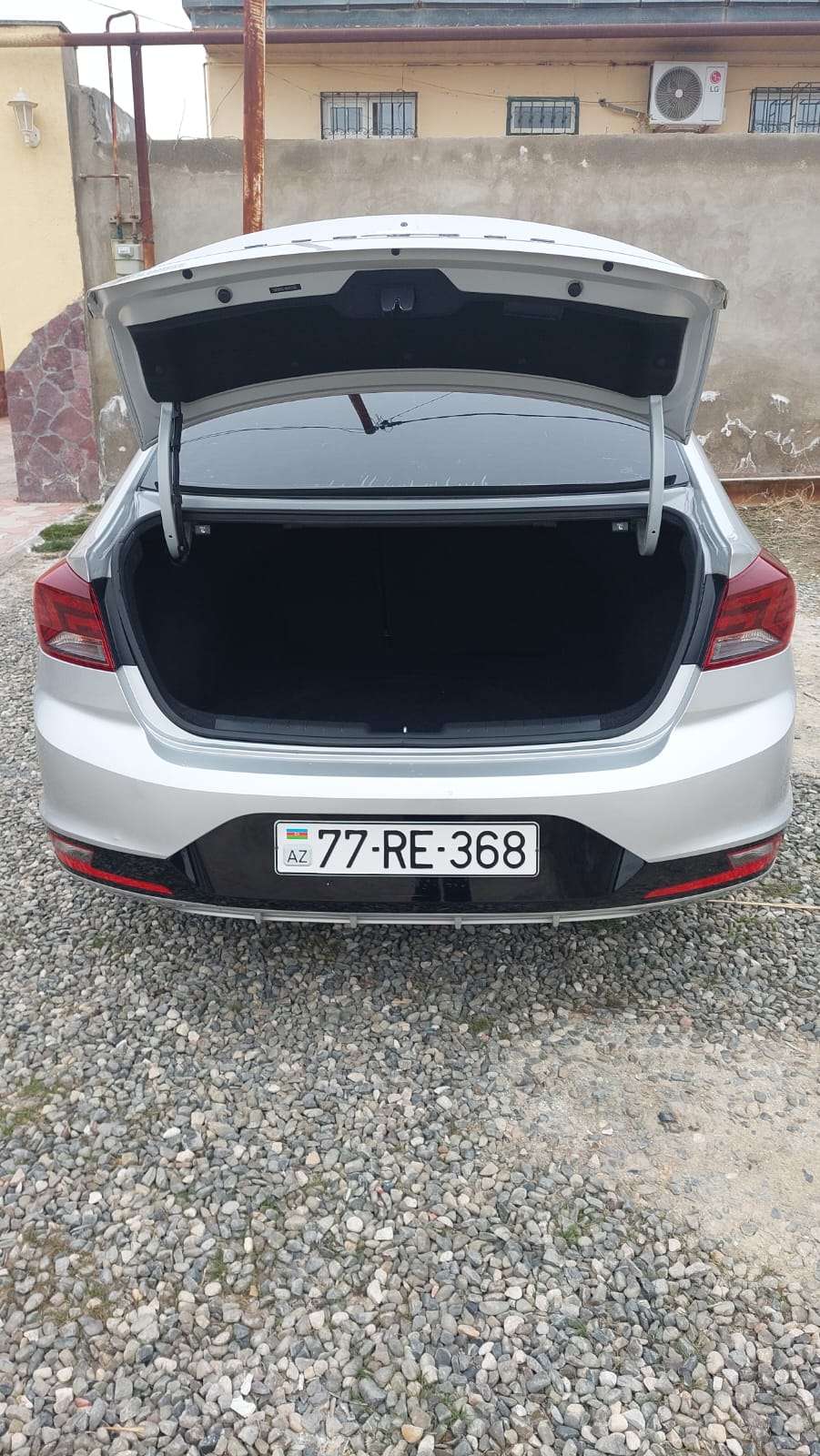 Hyundai Elantra, 2018 il, 2.0 L, 150 000 km