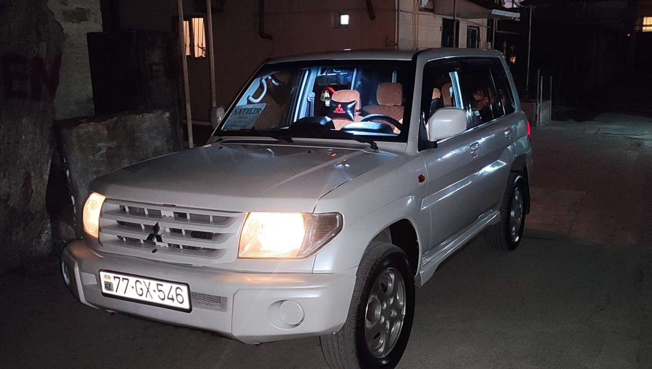 Mitsubishi Pajero io, 1999 il, 1.8 L, 300 000 km