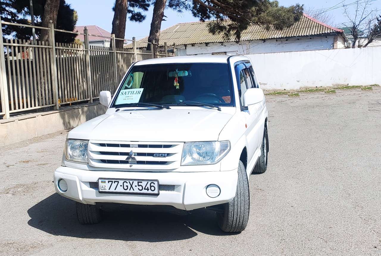 Mitsubishi Pajero io, 1999 il, 1.8 L, 300 000 km