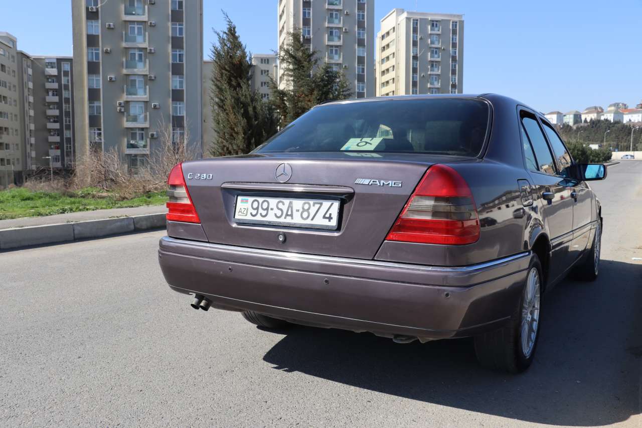 Mercedes C 280, 1994 il, 2.8 L, 650 000 km