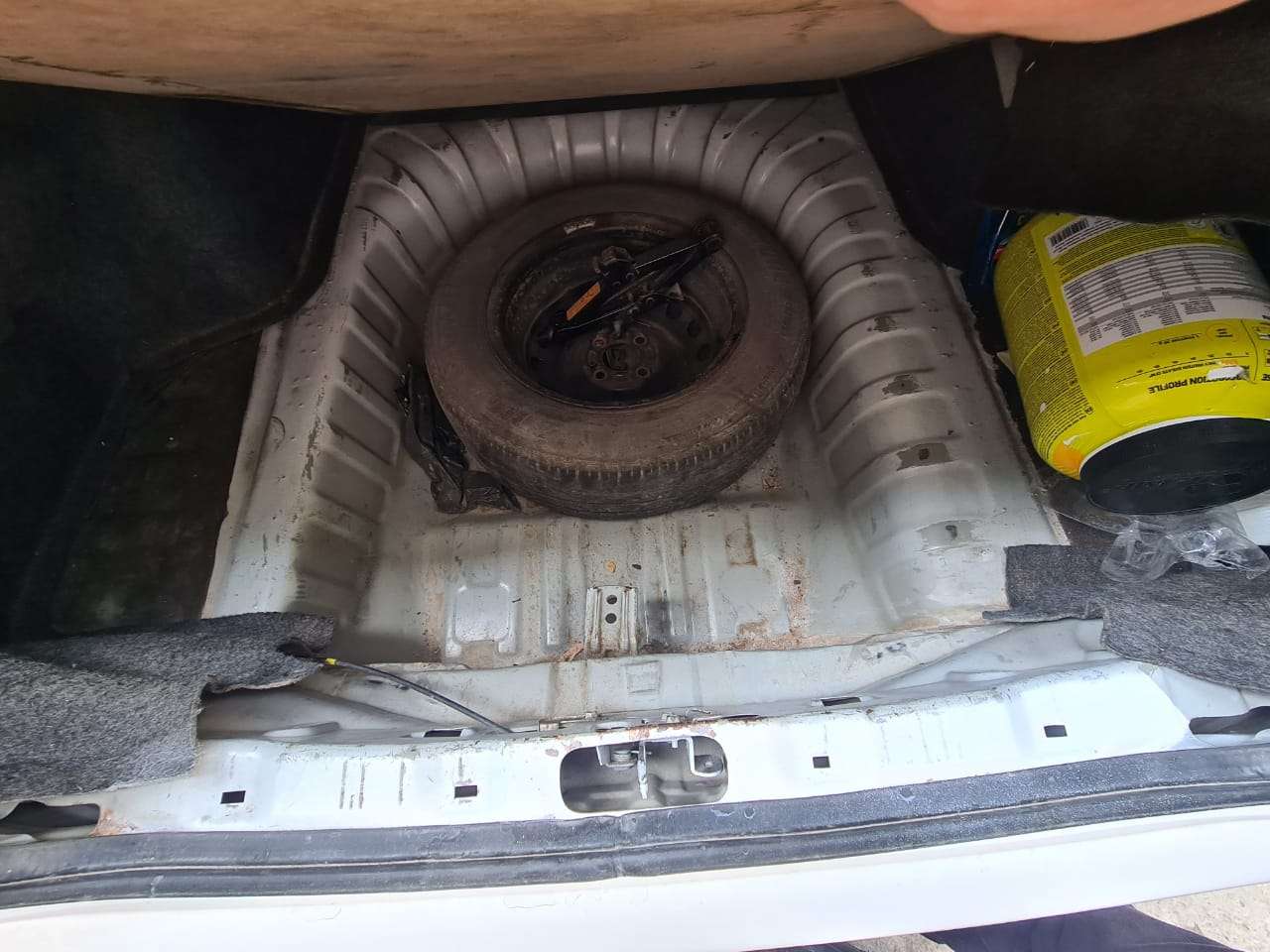 Nissan Sunny, 2013 il, 0.15 L, 469 000 km
