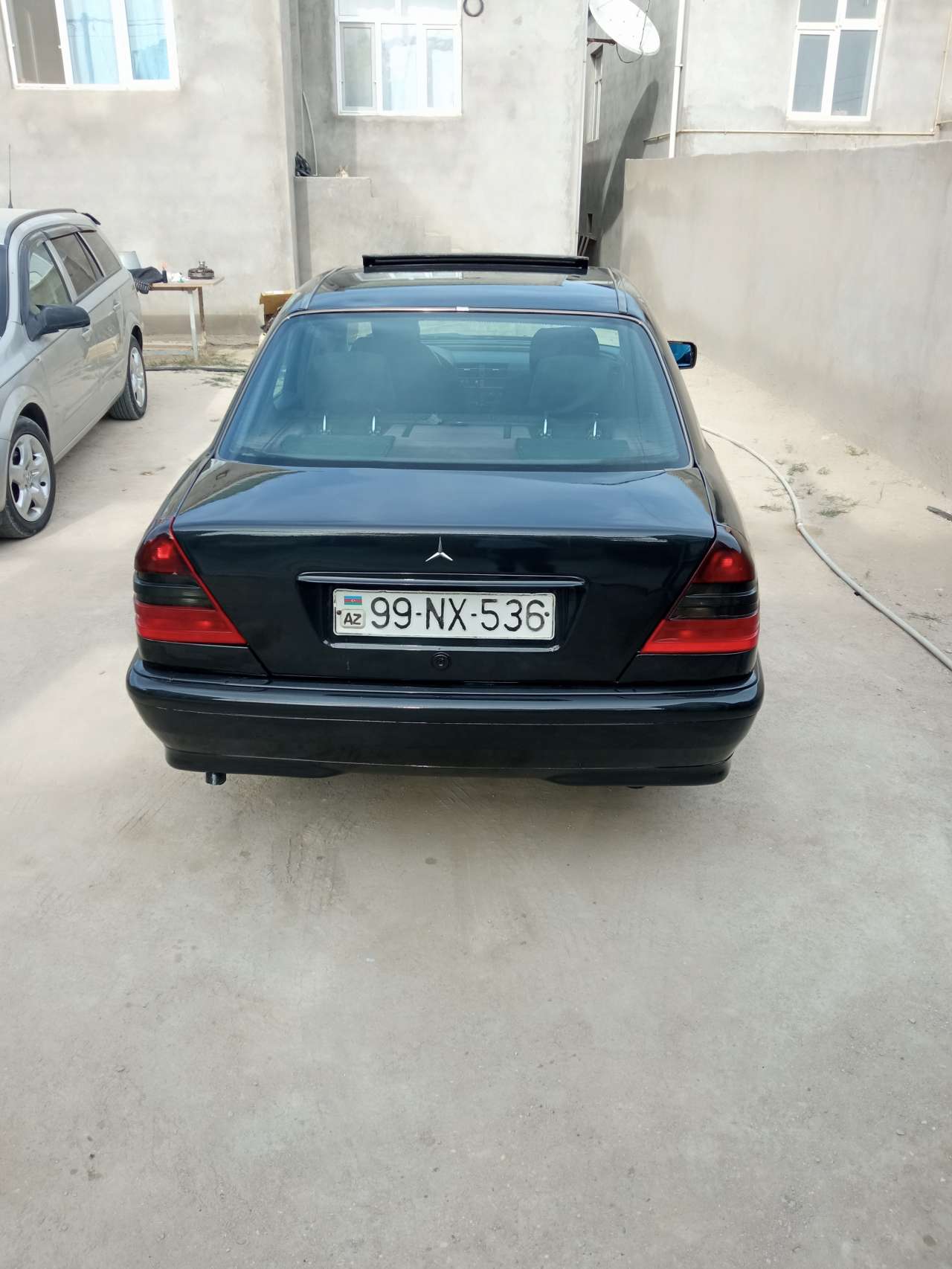 Mercedes C 220, 1994 il, 2.2 L, 458 700 km