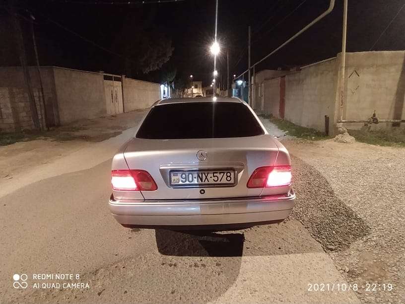 Mercedes E 220, 1998 il, 0.2 L, 11 500 km