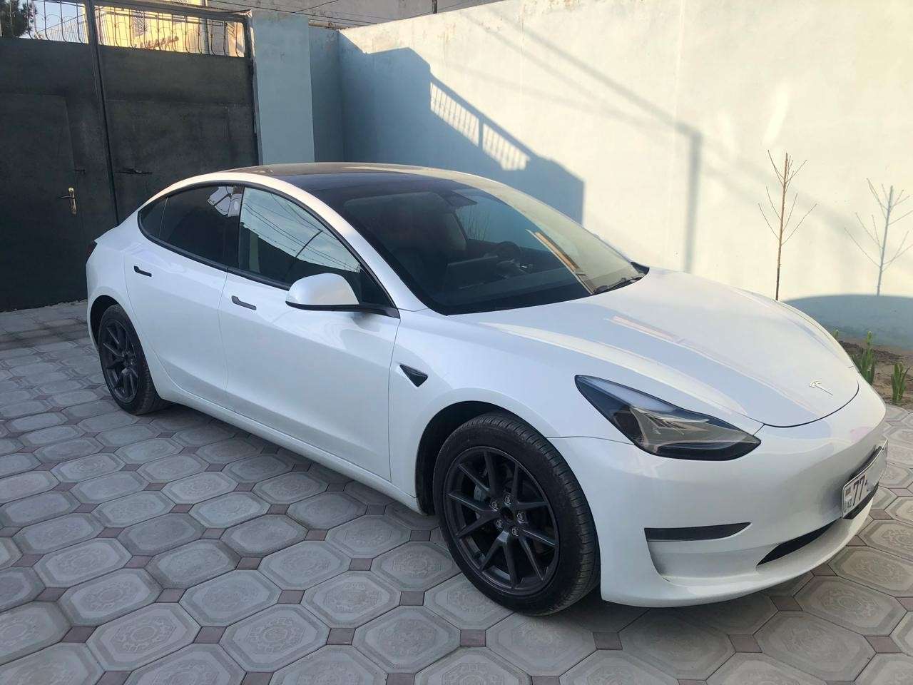Tesla Model 3, 2023 il, 0 L, 33 500 km