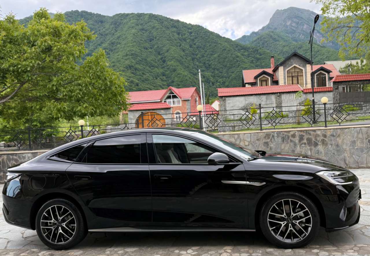 BYD S6, 2024 il, 1.5 L, 3 505 km