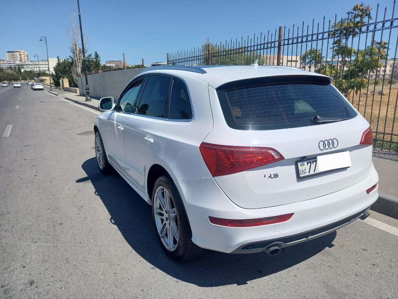 Audi Q5, 2011 il, 2.0 L, 230 000 km