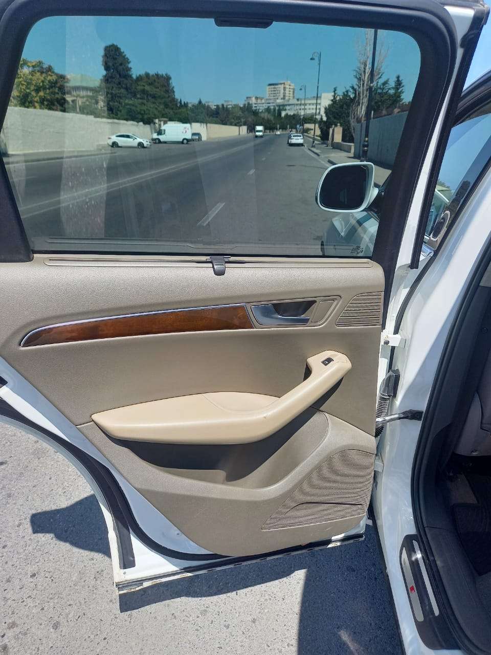 Audi Q5, 2011 il, 2.0 L, 230 000 km