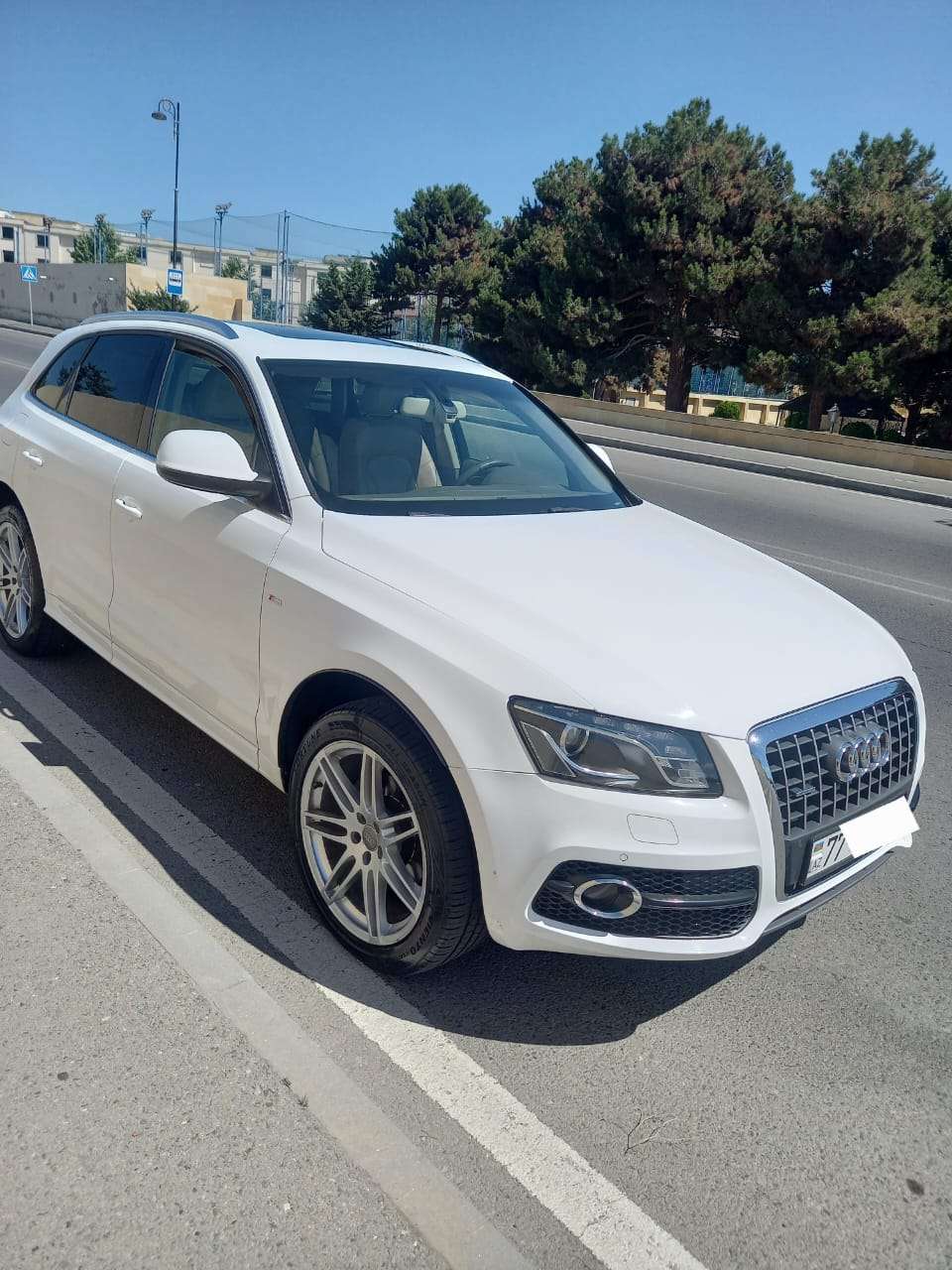 Audi Q5, 2011 il, 2.0 L, 230 000 km