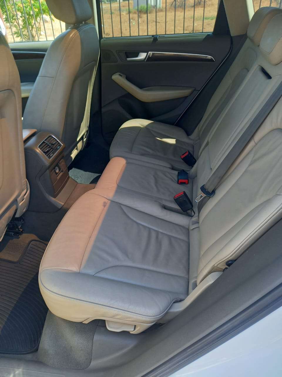 Audi Q5, 2011 il, 2.0 L, 230 000 km