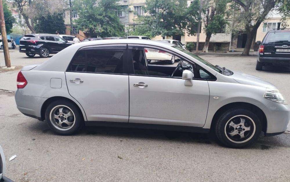Nissan Tiida, 2012 il, 1.5 L, 122 550 km