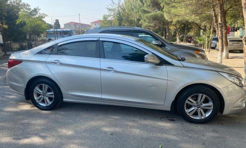 Hyundai Sonata, 2011 il, 2.0 L, 201 000 km