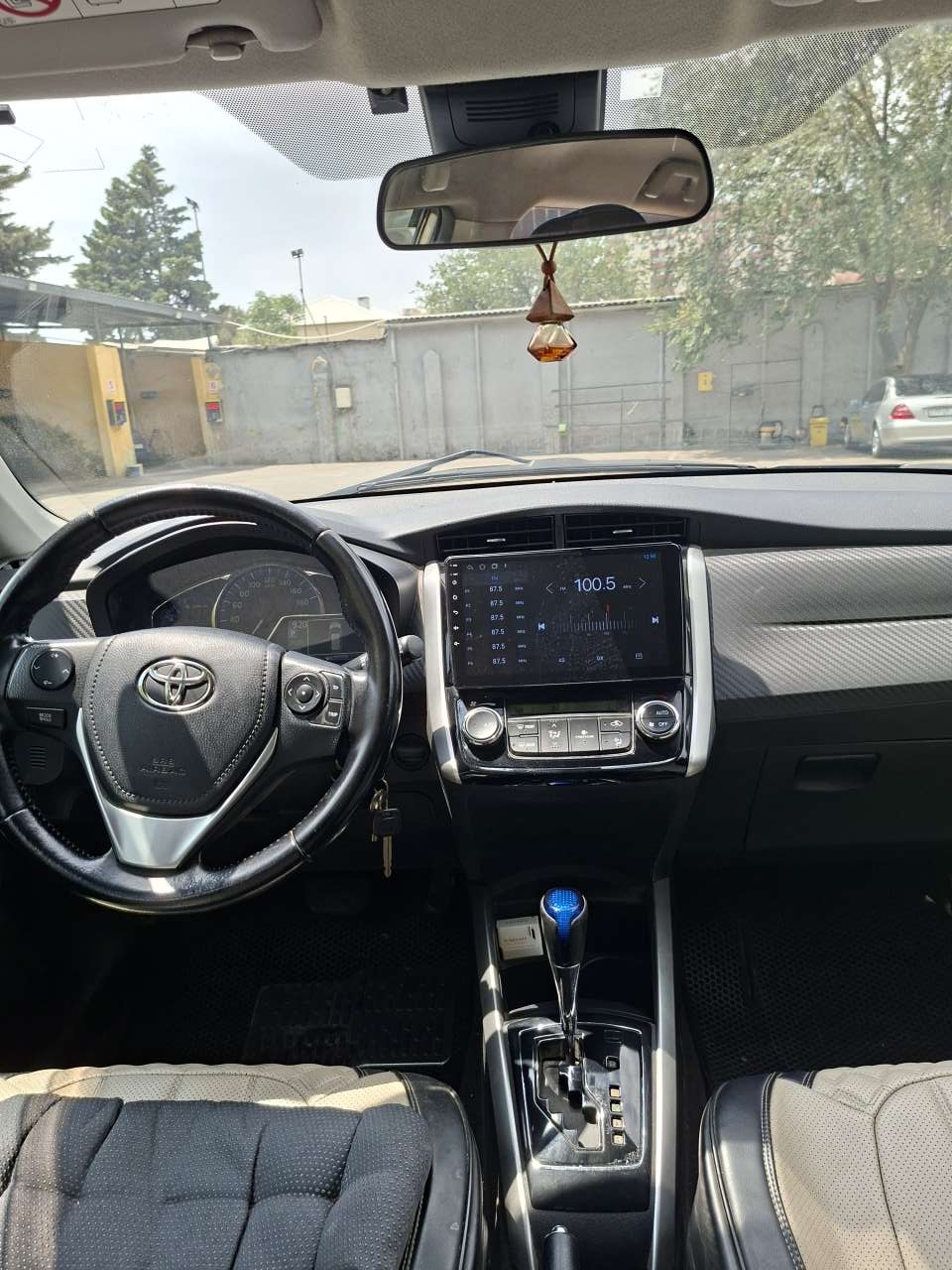 Toyota Corolla, 2015 il, 0.15 L, 200 000 km