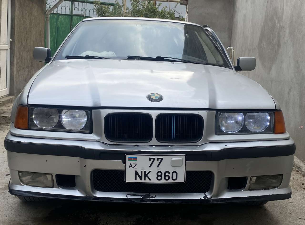 BMW 318, 1997 il, 1.8 L, 346 000 km