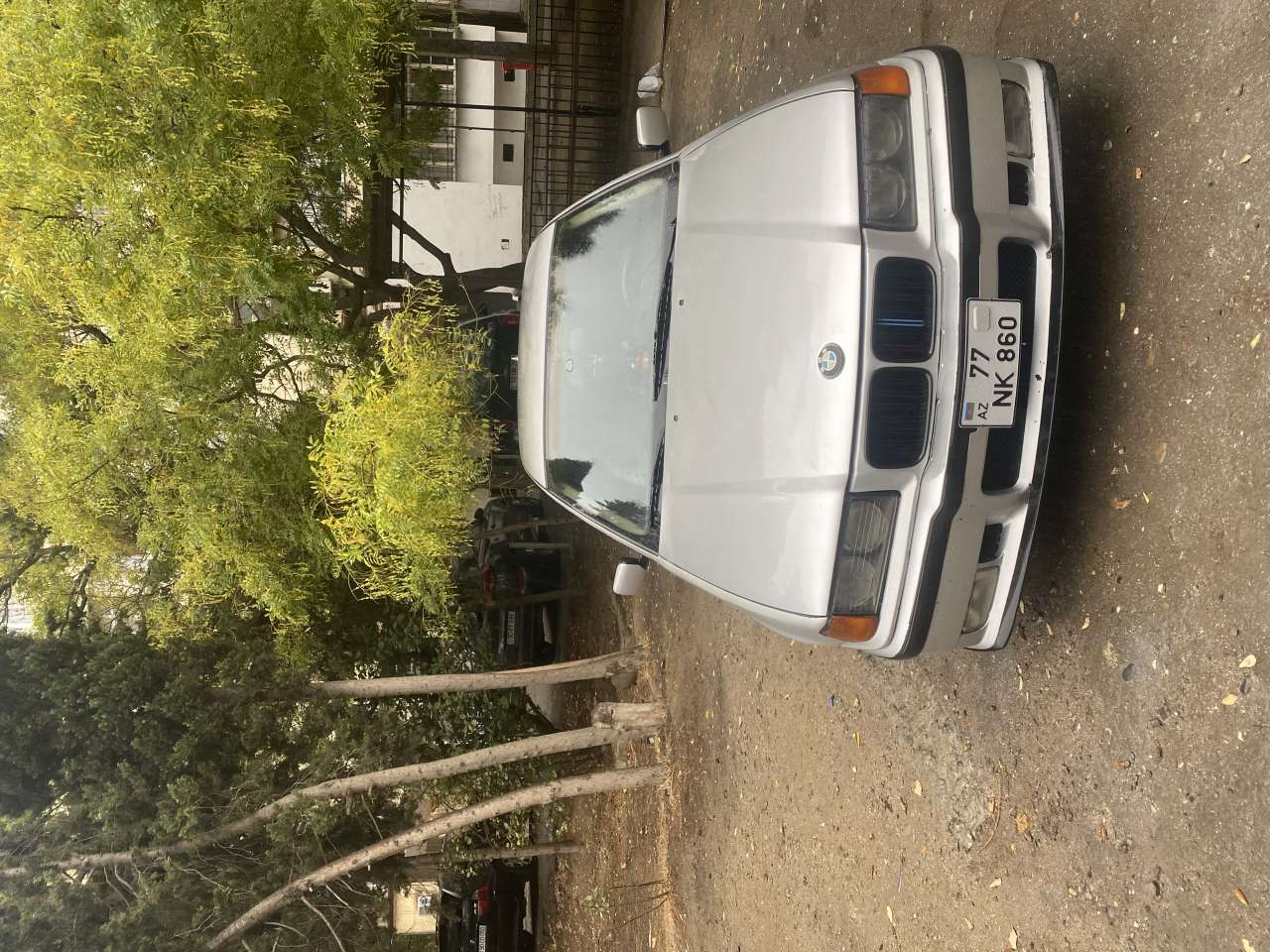 BMW 318, 1997 il, 1.8 L, 346 000 km