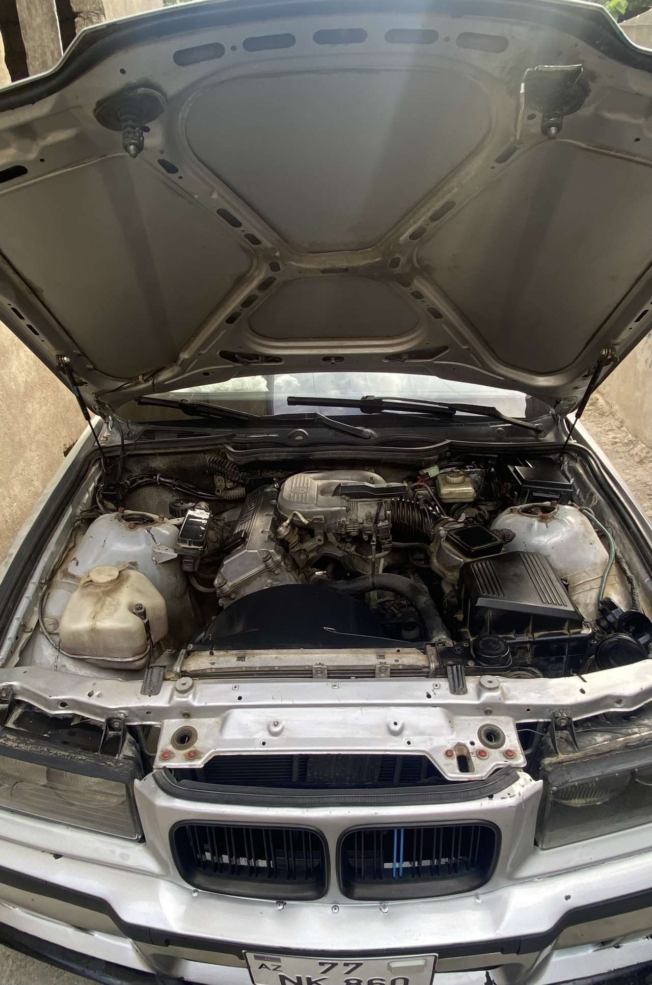 BMW 318, 1997 il, 1.8 L, 346 000 km